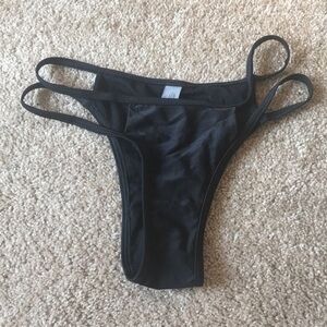 NWOT Black strappy bikini bottoms